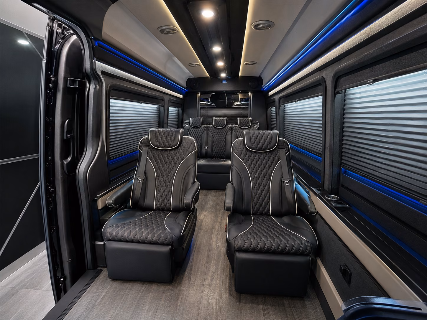 corporate and university group airport shuttles in san marcos